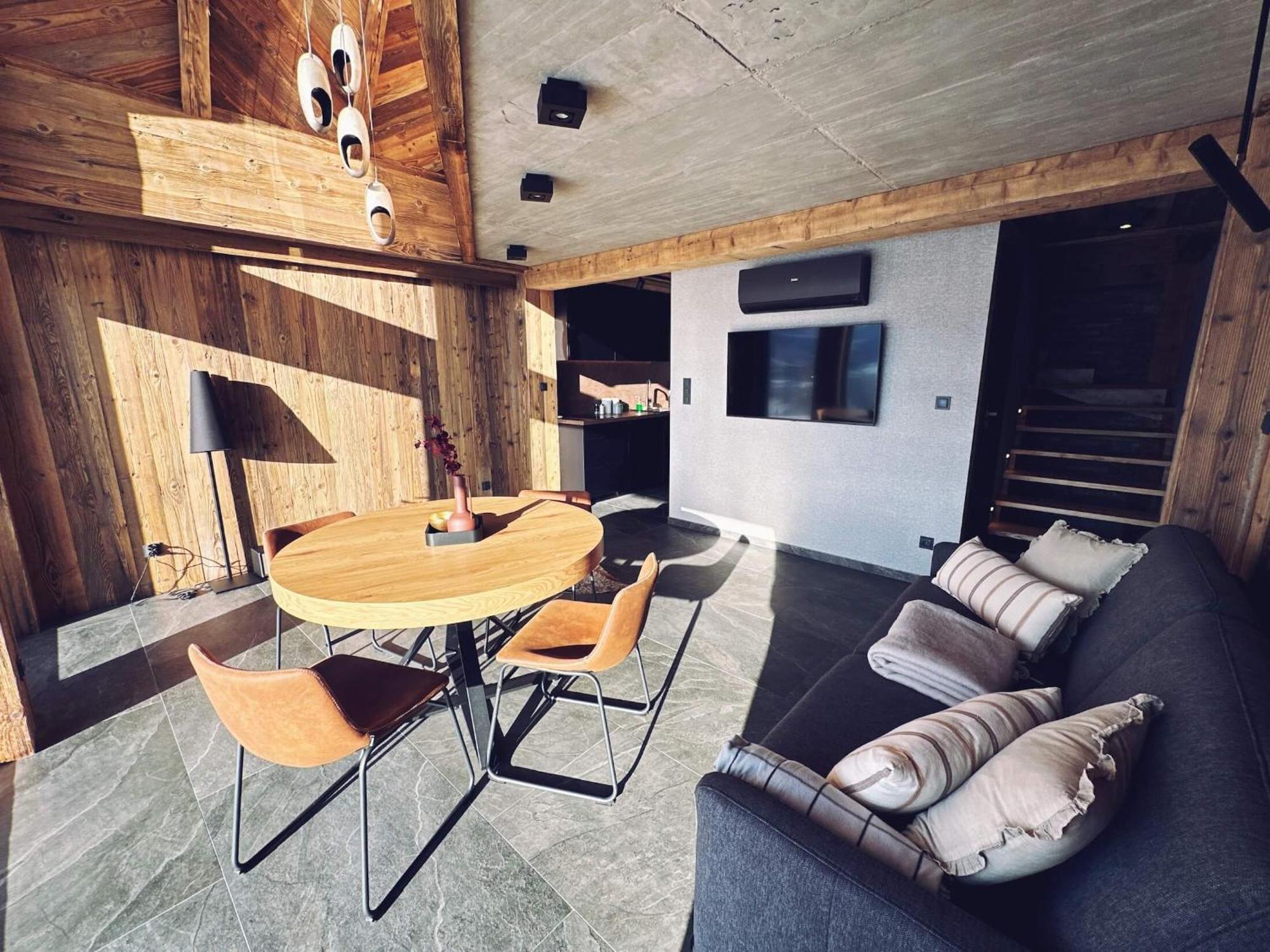1000m N.p.m. Apartment *